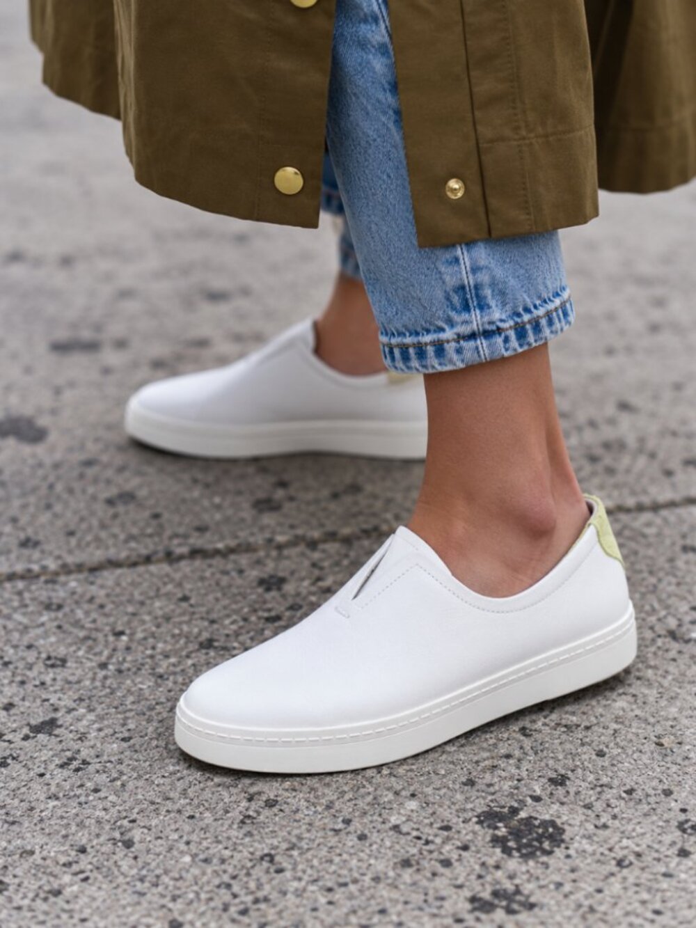 NWT Franco Sarto Avant Leather Slip On Sneakers Round Toe Low Tops White Green 8